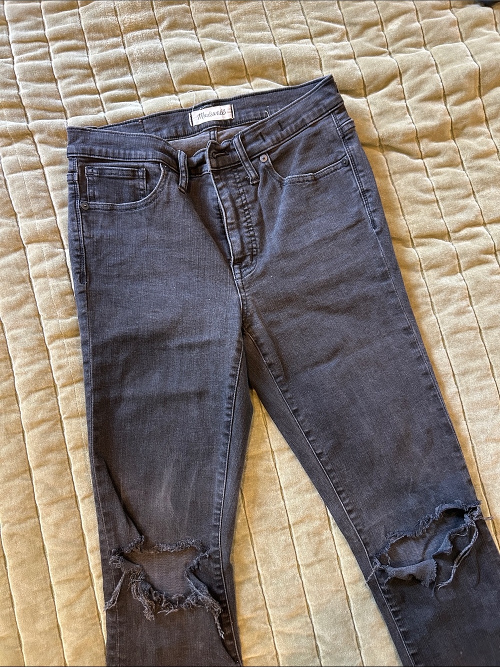 Madewell Skinny Ripped Jeans in Washed Black